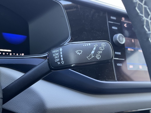 2022 Volkswagen Taos SE photo 34