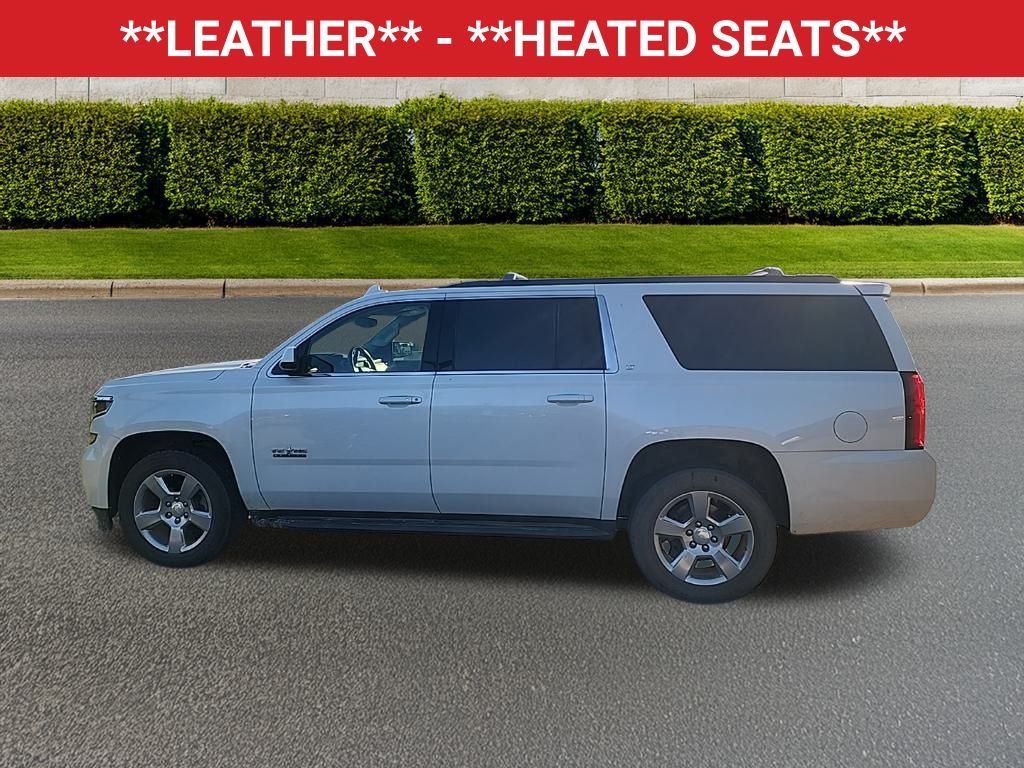 2018 Chevrolet Suburban LT photo 3