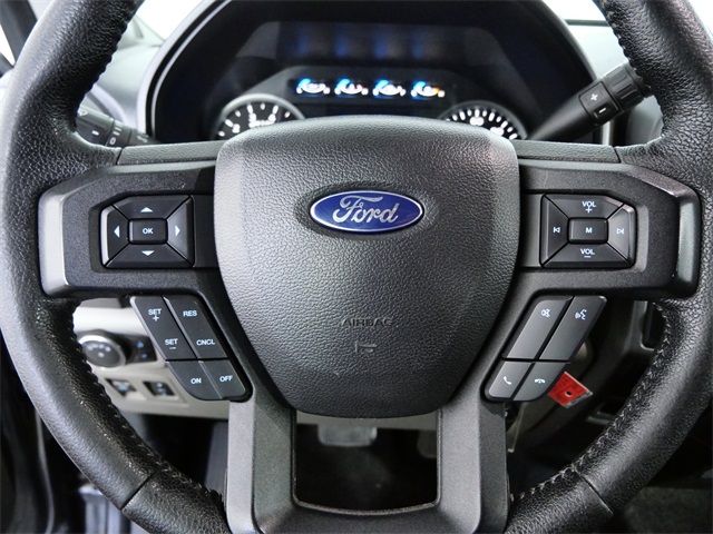 2016 Ford F-150 XLT photo 21