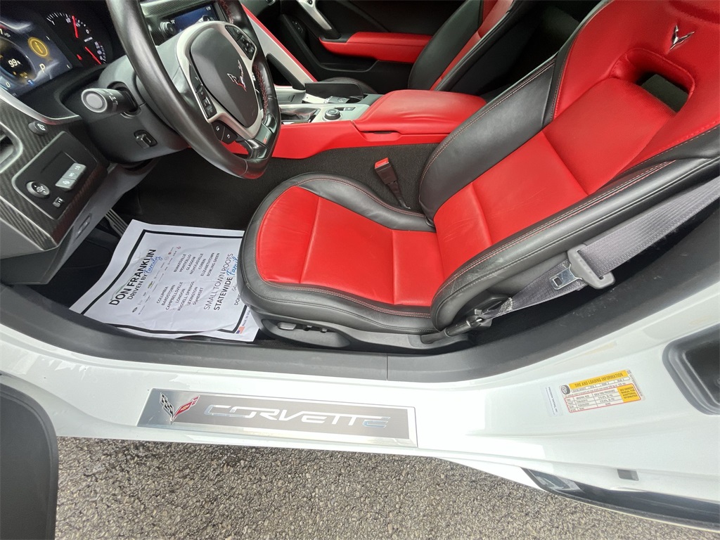 2016 Chevrolet Corvette Z06 2LZ Coupe photo 12