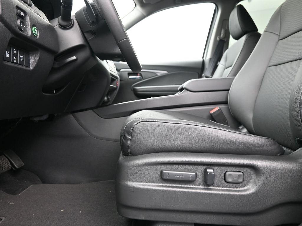 2025 Honda Ridgeline RTL photo 14