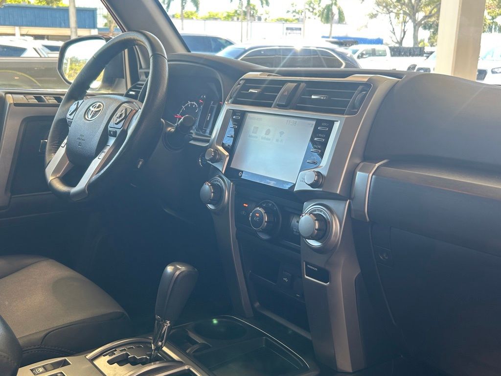 2023 Toyota 4Runner SR5 Premium photo 24