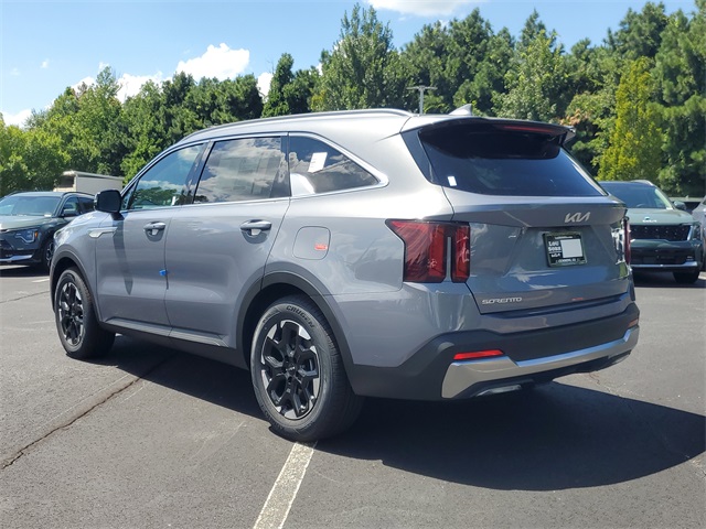 2025 Kia Sorento S photo 3