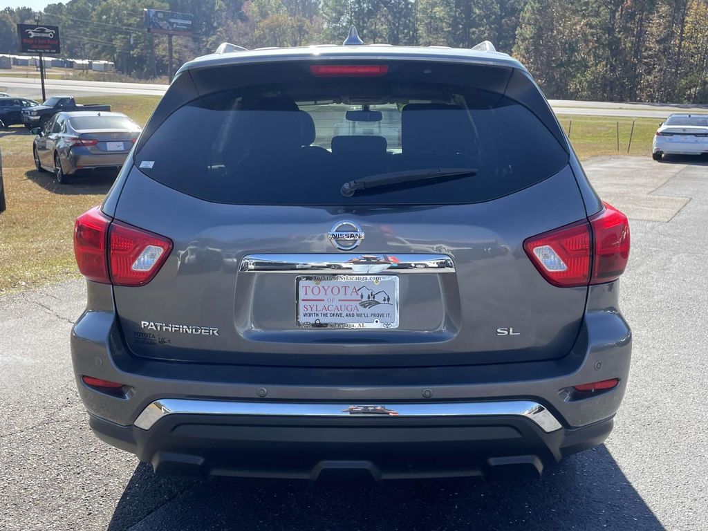 2020 Nissan Pathfinder SL photo 3