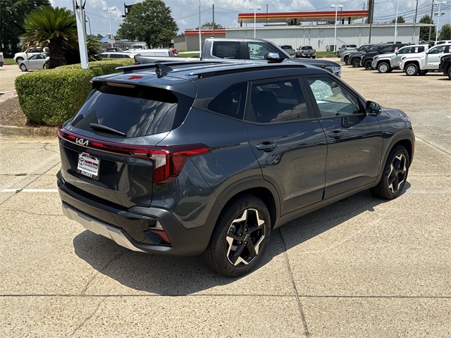 2025 Kia Seltos S photo 3