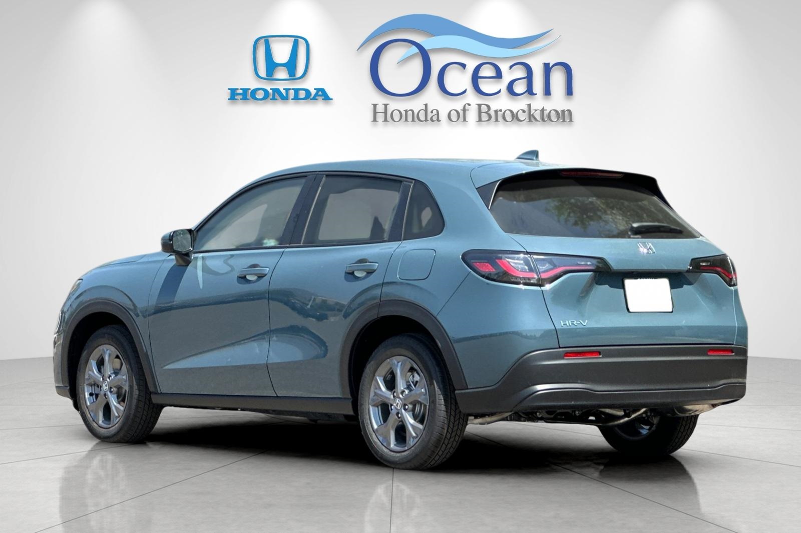 2026 Honda HR-V LX photo 3