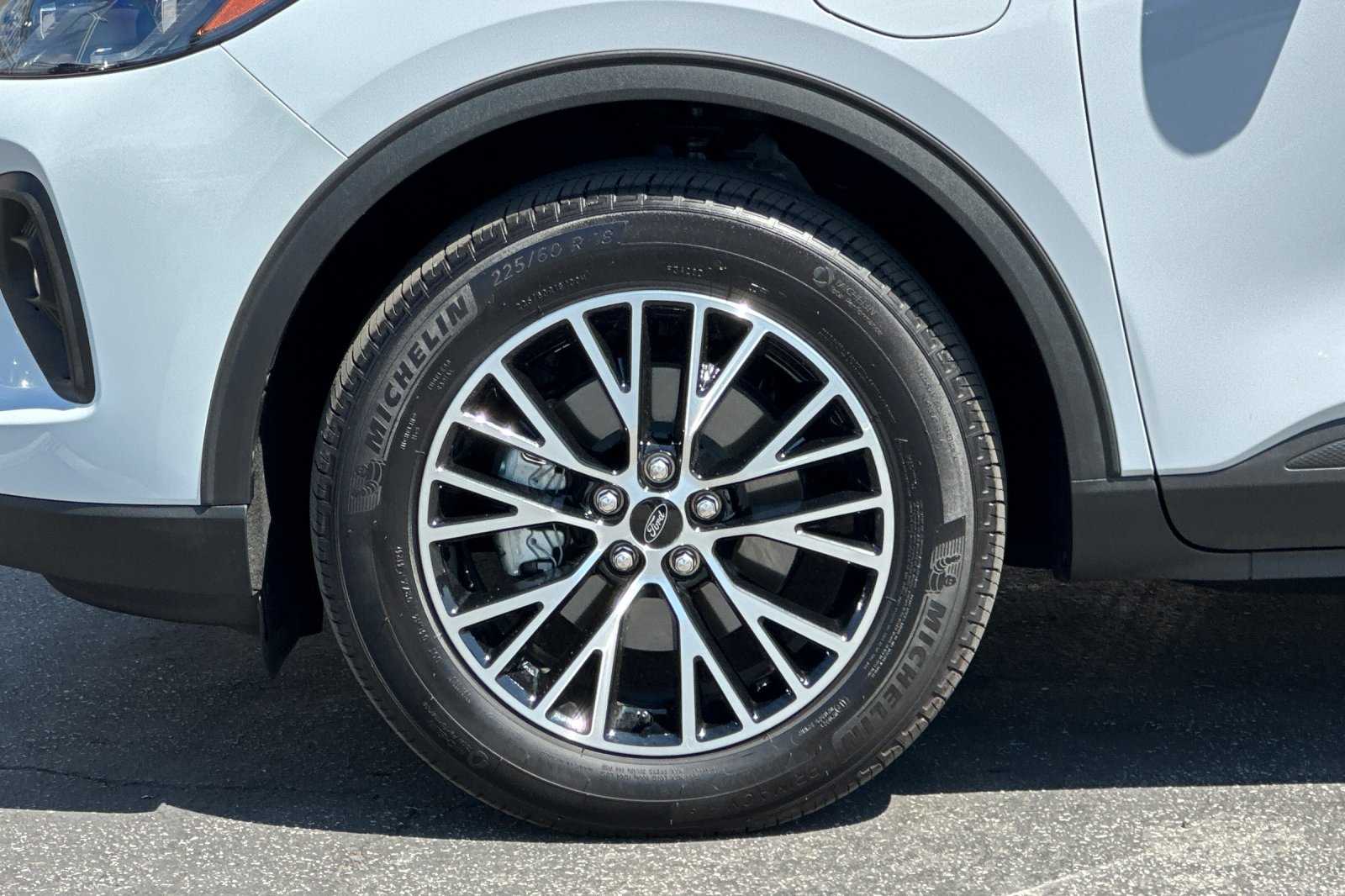 2025 Ford Escape Plug-In Hybrid Base photo 31