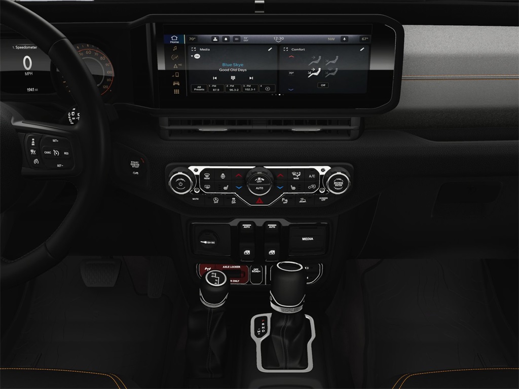 2025 Jeep Wrangler Willys photo 24