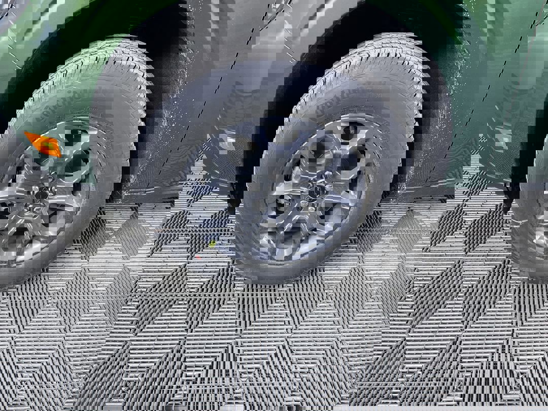 2025 Ford Maverick XLT photo 24