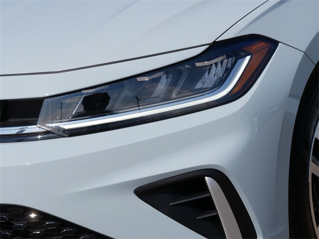 2025 Volkswagen Jetta 1.5T SE photo 9