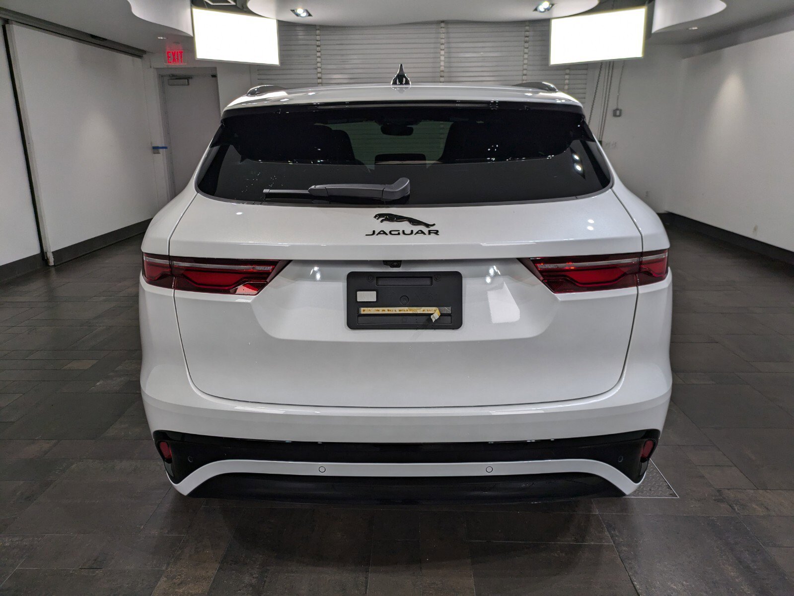 2025 Jaguar F-PACE R-Dynamic S P250 photo 4