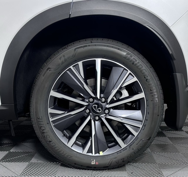 2026 Infiniti QX60 Luxe photo 9