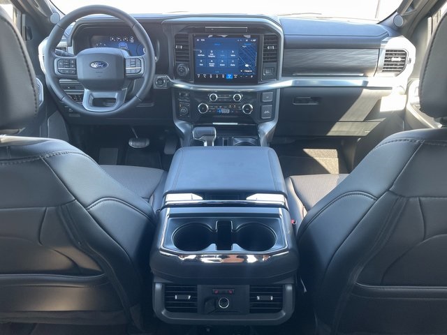 2025 Ford F-150 Lariat photo 14