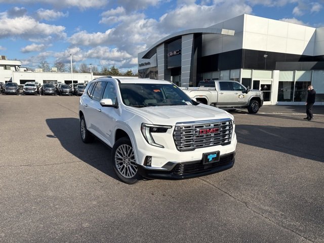 2026 GMC Acadia Denali's photo