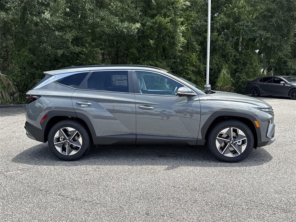 2025 Hyundai Tucson SEL Convenience photo 2