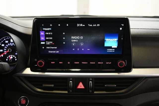 2023 Kia Forte GT-Line photo 4