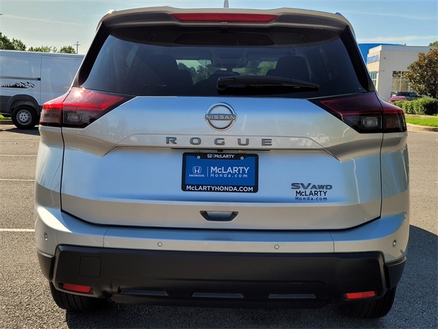 2024 Nissan Rogue SV photo 5