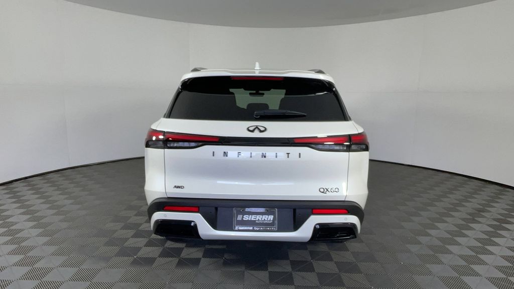 New 2025 White INFINITI LUXE image 5