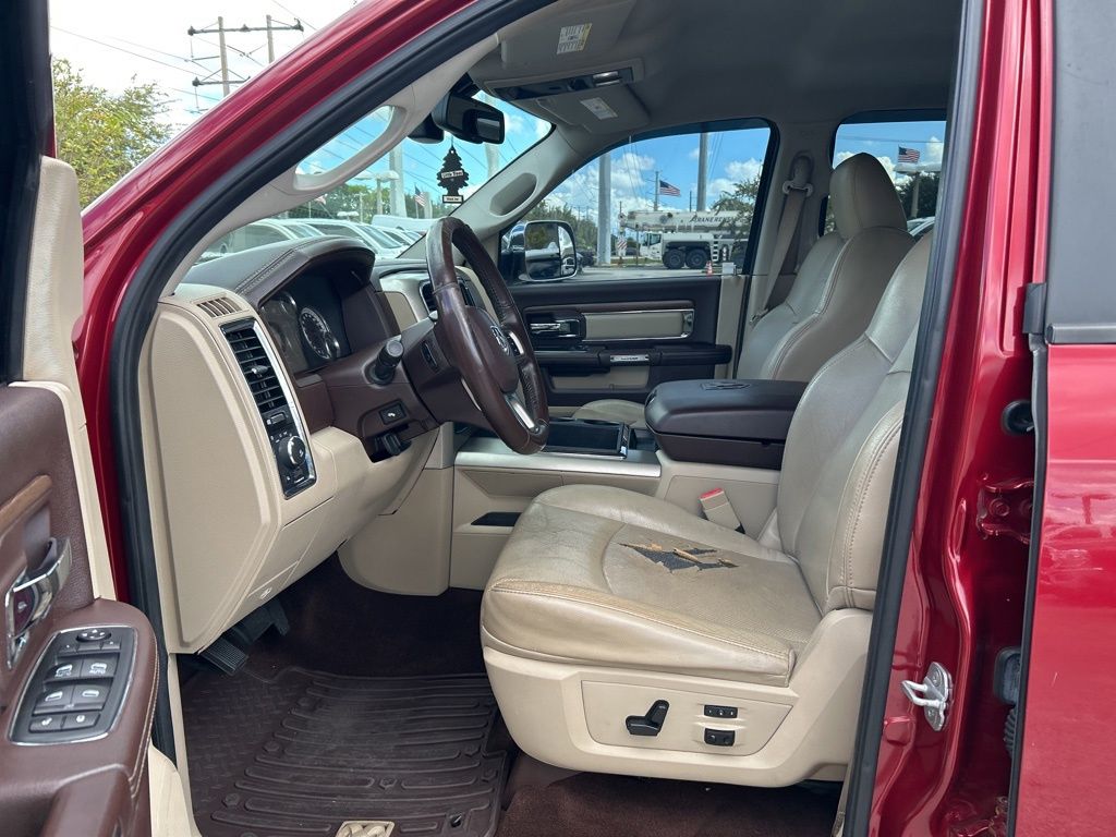 2014 Ram 1500 Laramie photo 4