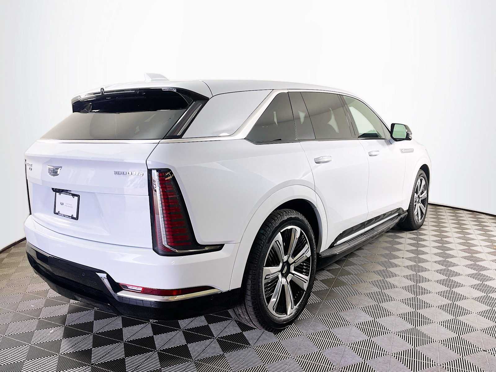 2026 Cadillac Escalade IQ Premium Luxury photo 2
