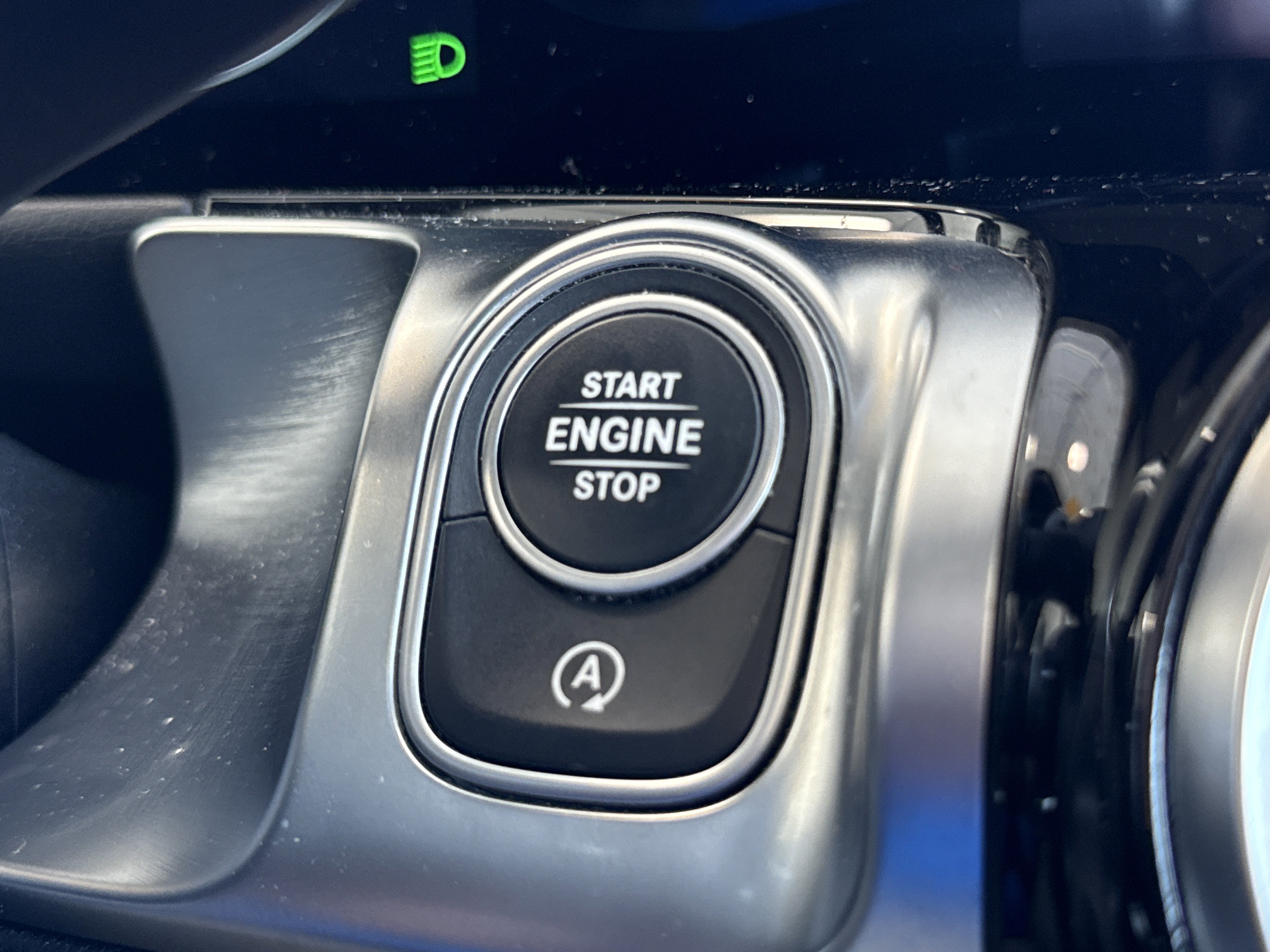 2021 Mercedes Benz GLB 250 photo 4