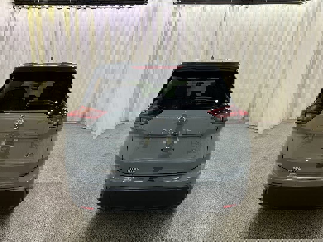 2026 Nissan Rogue SV photo 2