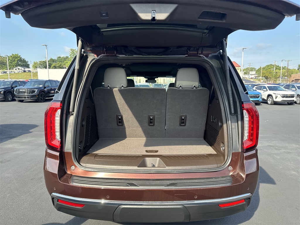 2023 Gmc Yukon SLT photo 30