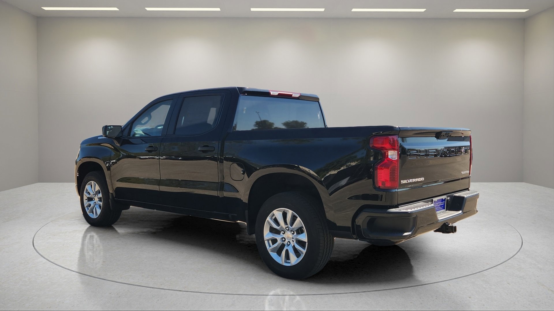 2026 Chevrolet Silverado 1500 Custom photo 4