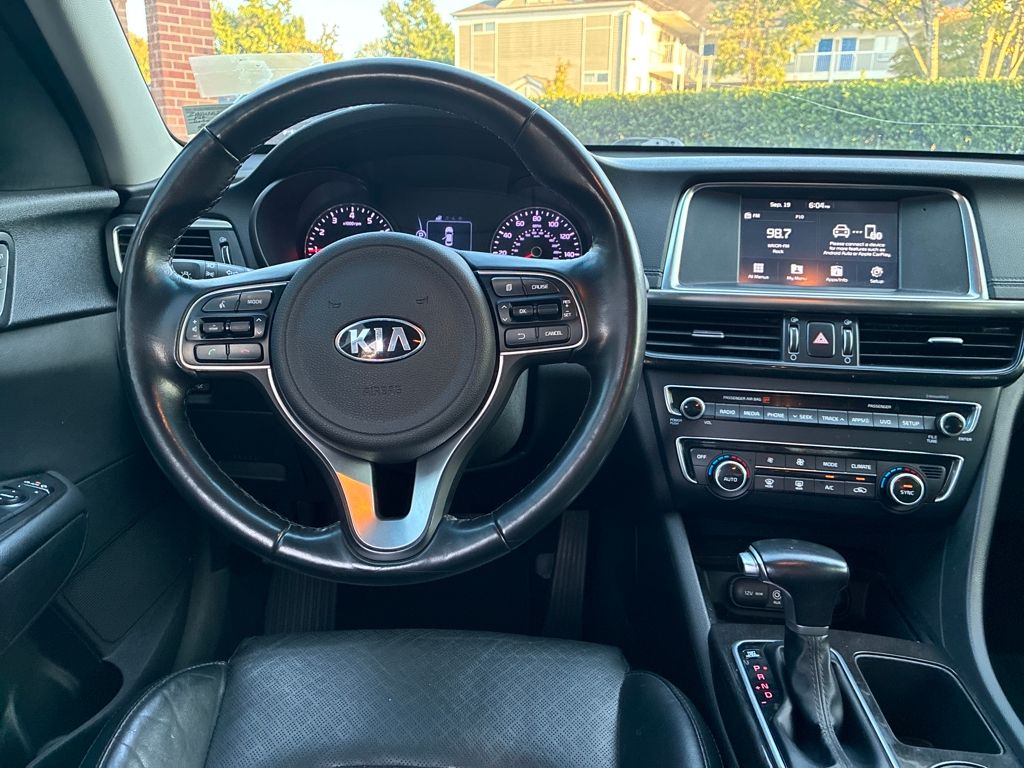 2018 Kia Optima EX photo 13