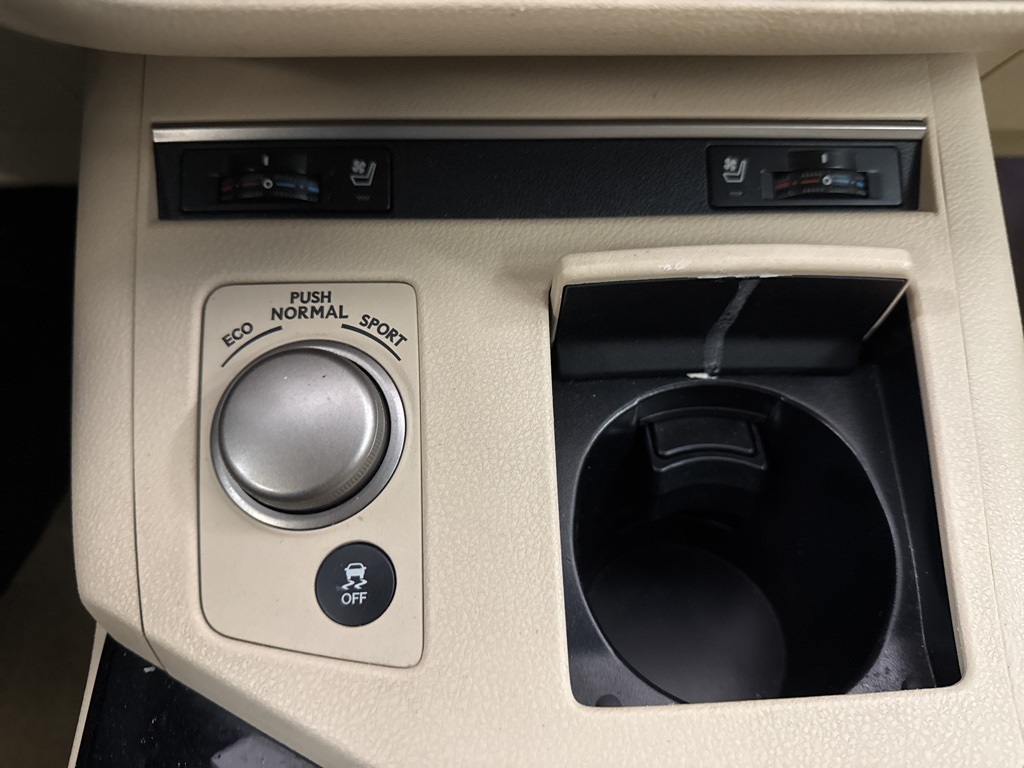 2015 Lexus ES 350 photo 17