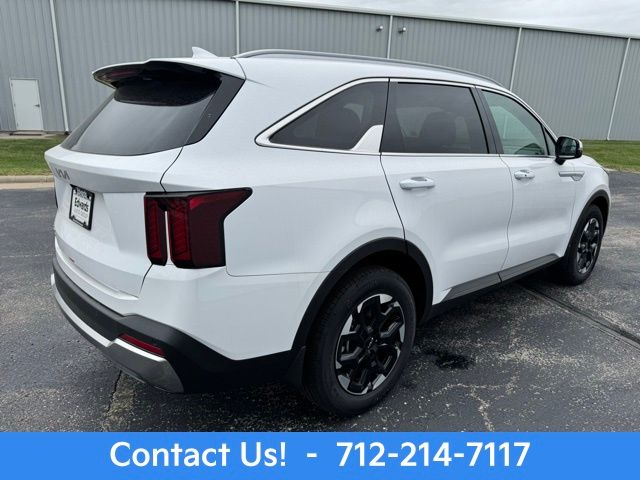 2025 Kia Sorento S photo 3