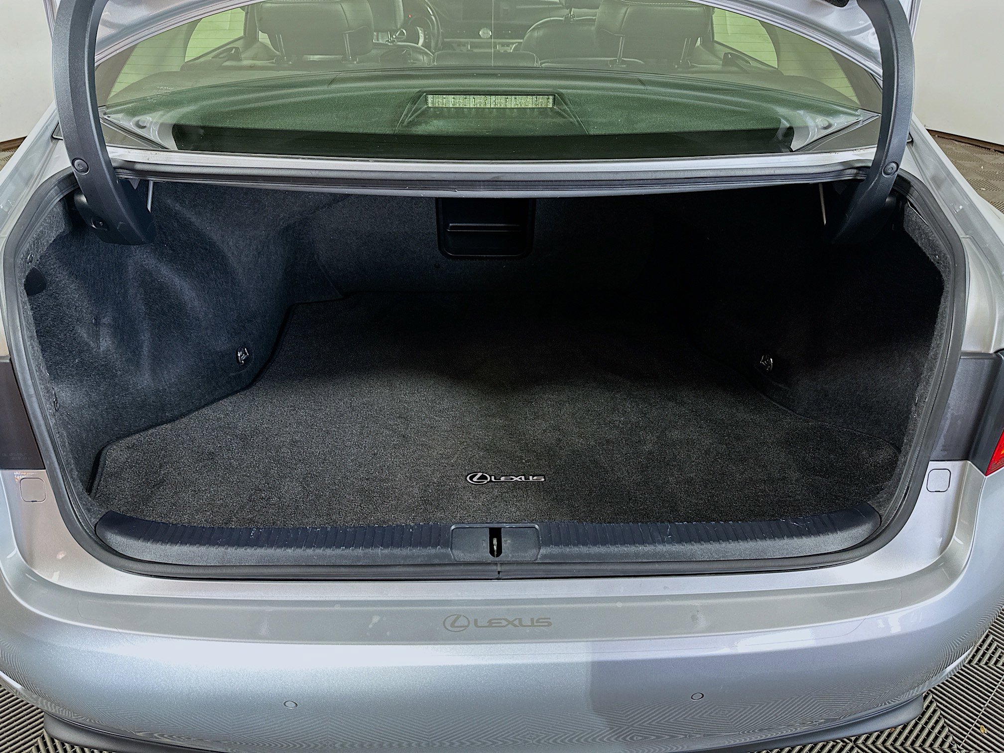 2014 Lexus ES 350 photo 24