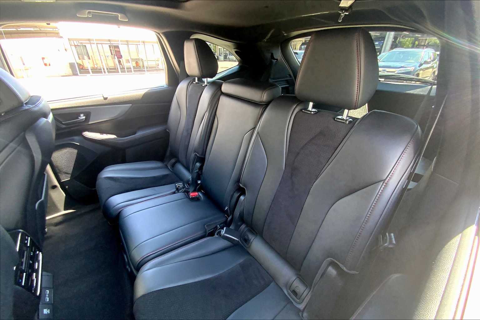 2024 Acura MDX SH-AWD A-Spec photo 16