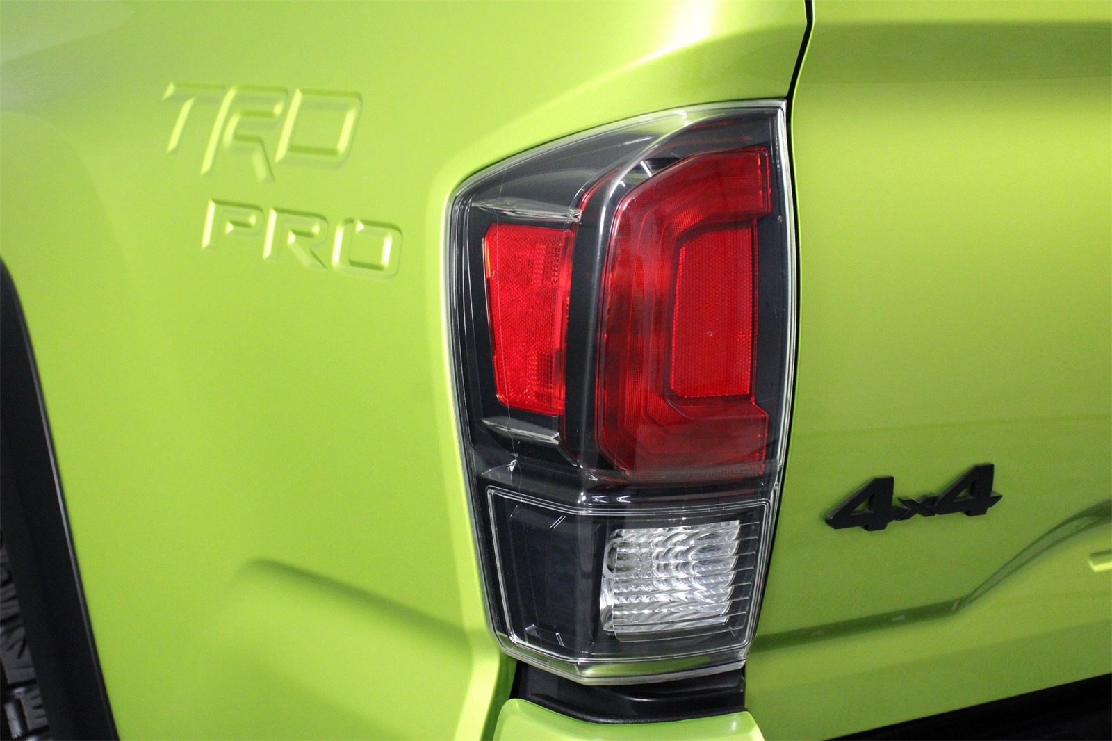 2022 Toyota Tacoma TRD Pro photo 19