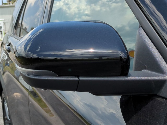 2025 Ford Explorer ST-Line photo 10