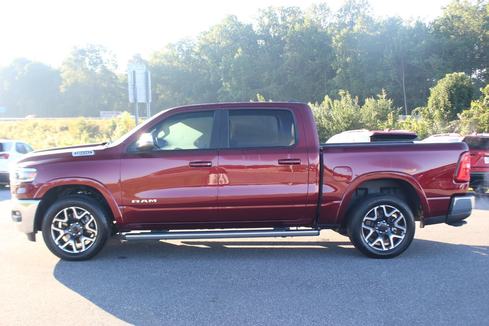 2025 Ram 1500 Laramie photo 4