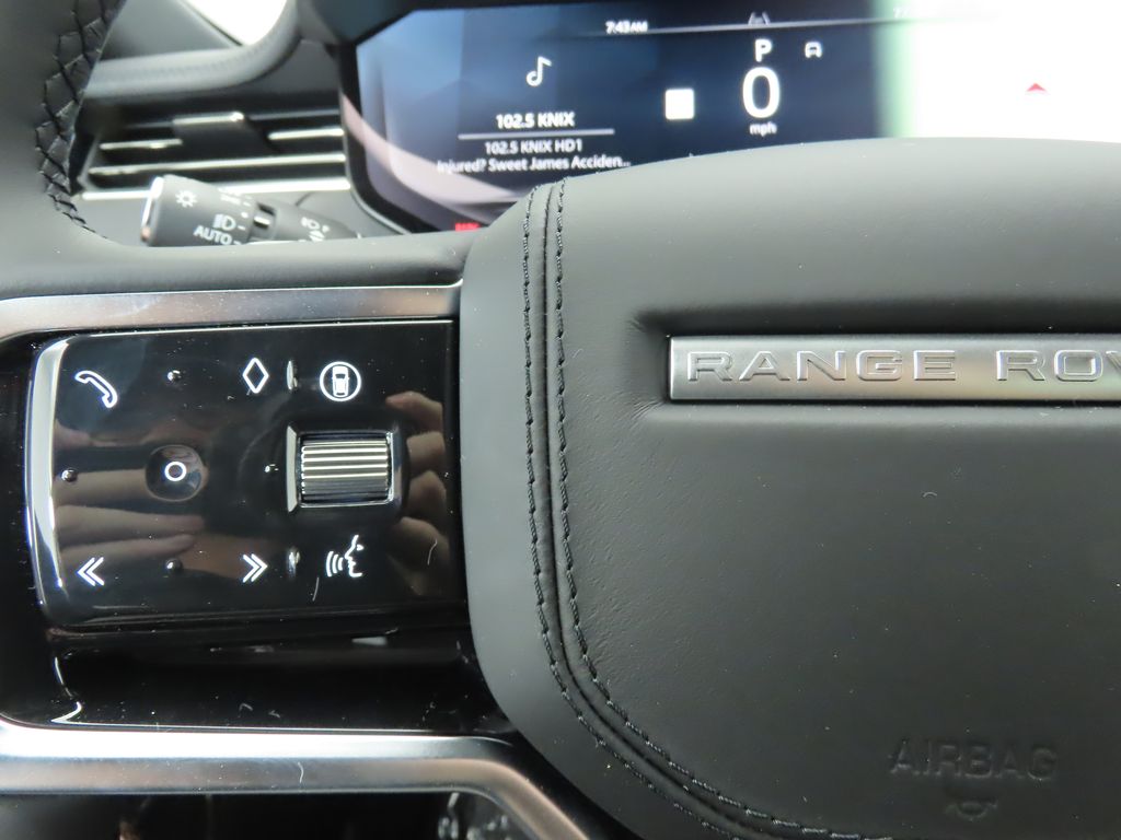 2025 Land Rover Range Rover Sport SE photo 11