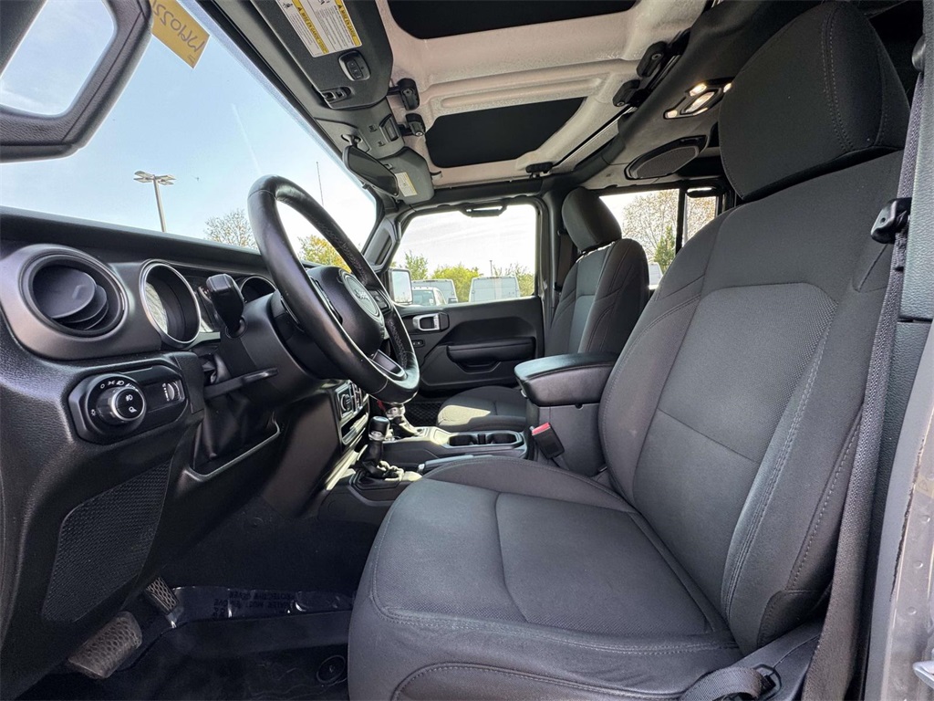 2023 Jeep Gladiator Sport S photo 13