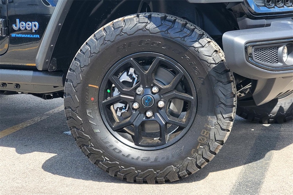 2025 Jeep Wrangler Willys 4xe photo 3
