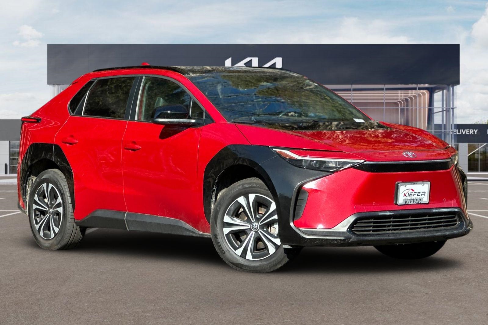 Used 2023 Toyota bZ4X XLE with VIN JTMABACA5PA038739 for sale in Eugene, OR