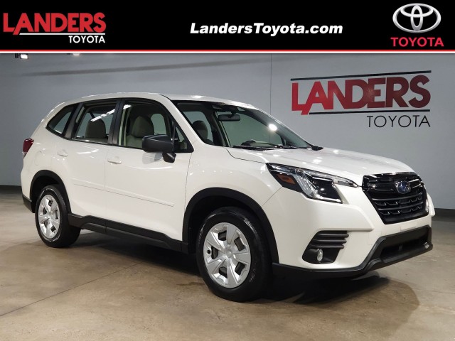 Pre-Owned 2022 Chevrolet Colorado 2WD LT Crew Cab Pickup in Little