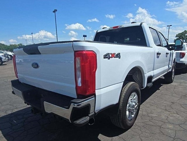 2023 Ford F-250 photo 3