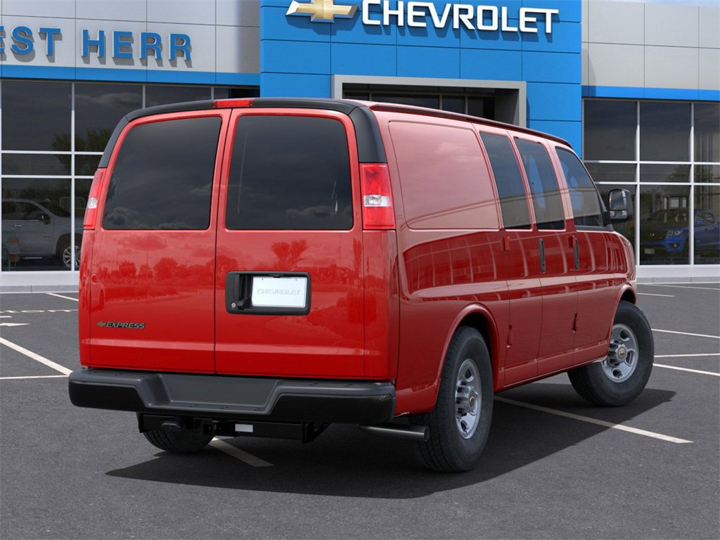 2025 Chevrolet Express Cargo 3500 photo 4