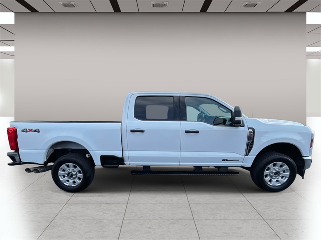 2024 Ford F-250 photo 2