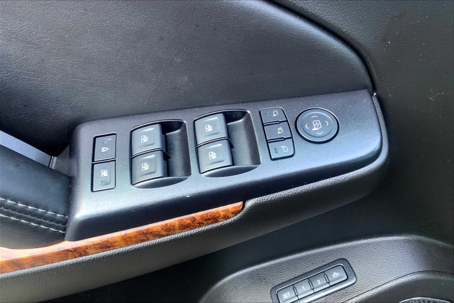 2018 Chevrolet Tahoe Premier photo 35