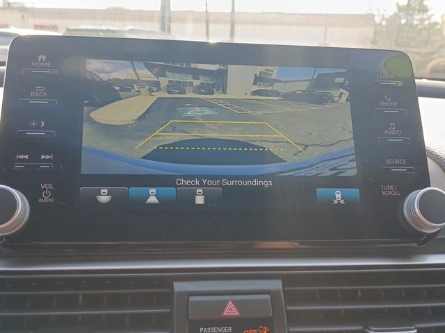 2022 Honda Accord Sport 2.0T photo 17