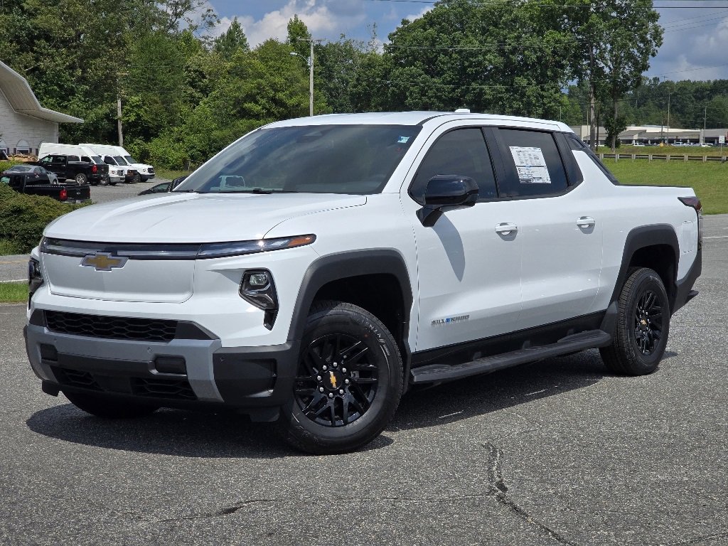 2026 Chevrolet Silverado EV LT photo 2