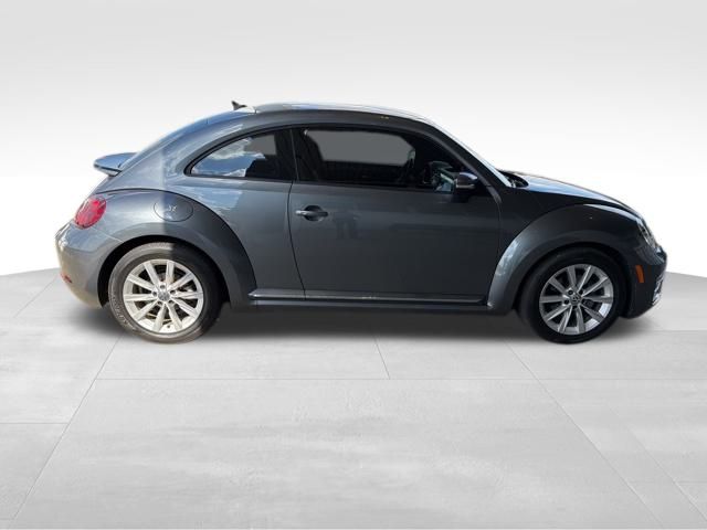 2017 Volkswagen Beetle 1.8T SE photo 6