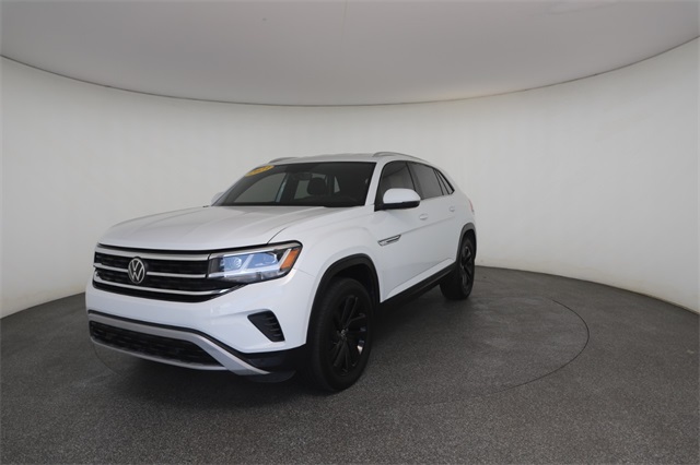 2023 Volkswagen Atlas Cross Sport SE Technology photo 2