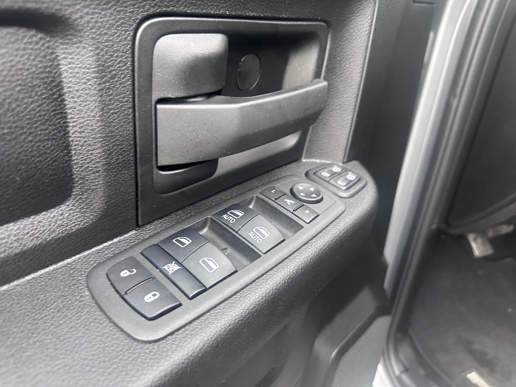 2024 Ram 2500 Tradesman photo 4